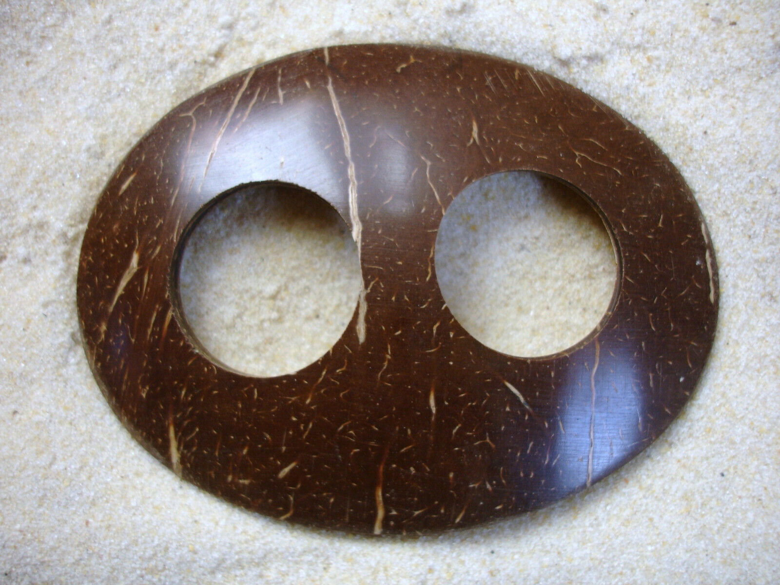 Halter für Lunghi - Kokosnuss Schale "Oval"